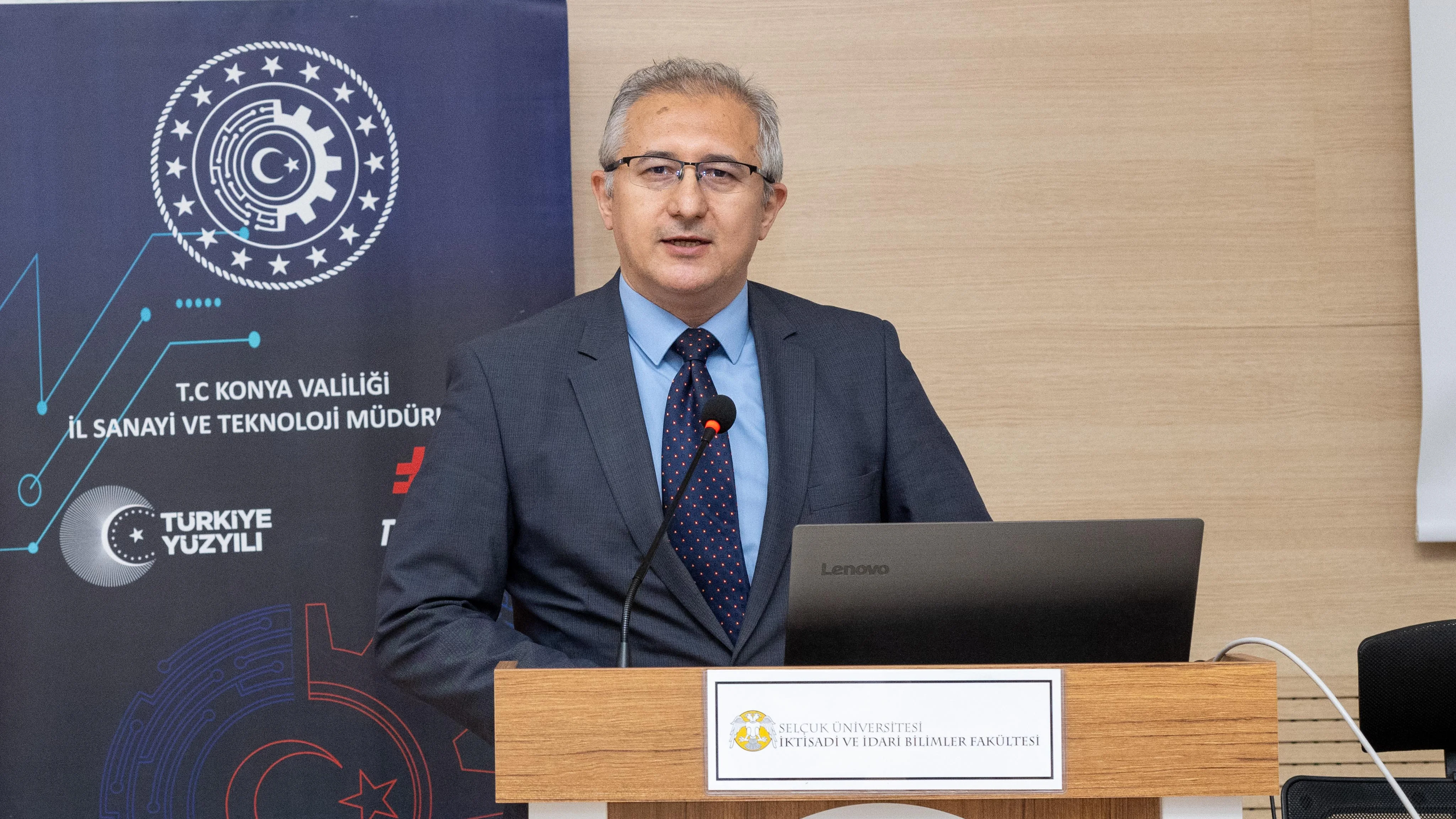 Selçuk Üniversitesinde üniversite-sanayi iş birliğini güçlendirecek buluşma